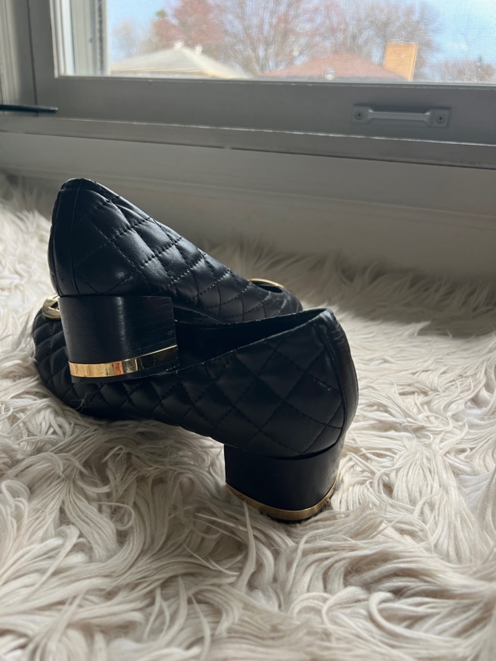 Tory Burch Black Quilted Leather Block Heel Pumps with Gold Medallion - Picture 3 of 4